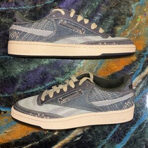 Reebok Men's Denim-Style Low Top Sneakers in Blue and Cream